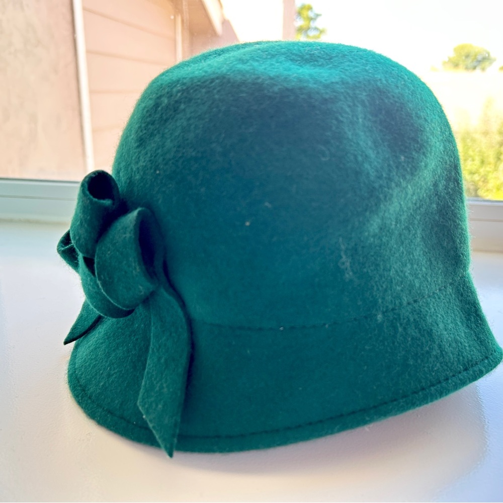 Vintage Wool Cloche Hat NEW